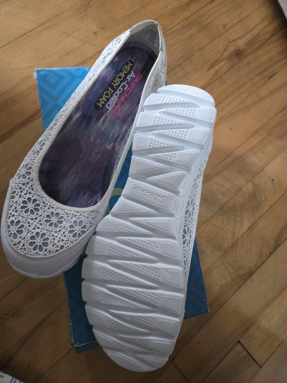 Skechers Air-Cooled Memory Foam White Floral Lace Slip-On Flats